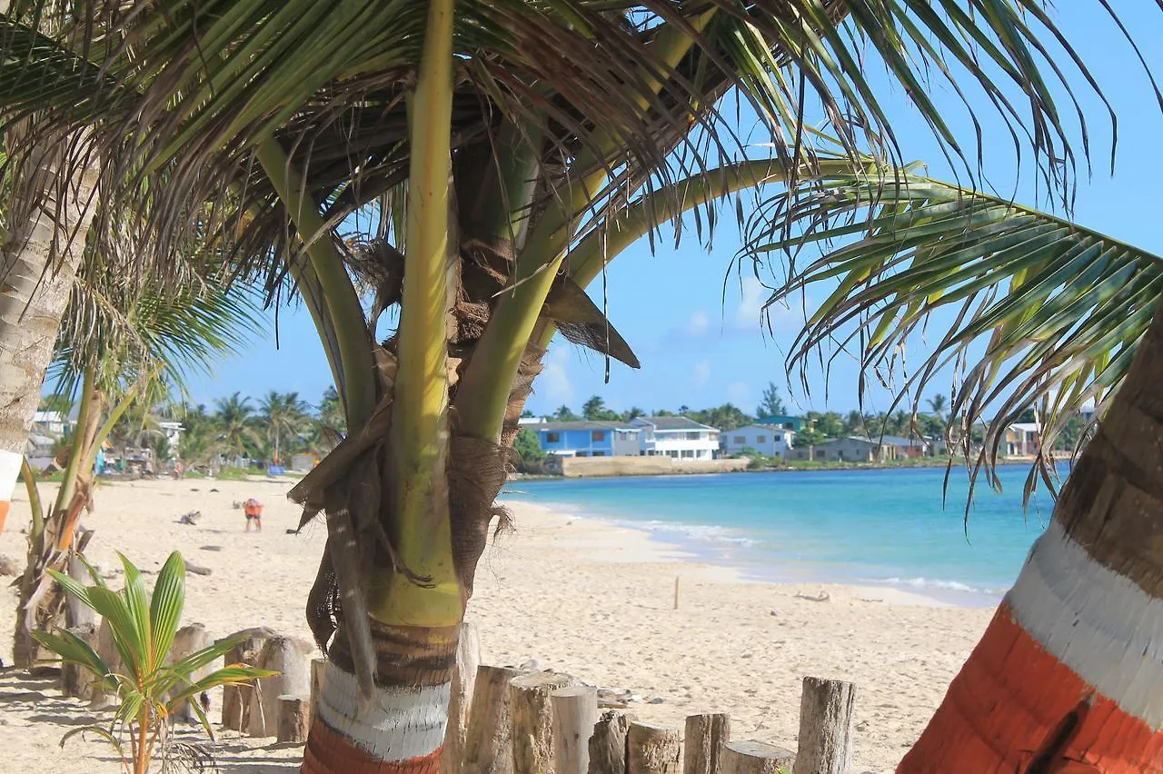 Sunny Beach Apartments San Andres  San Andres (San Andres and Providencia Islands)